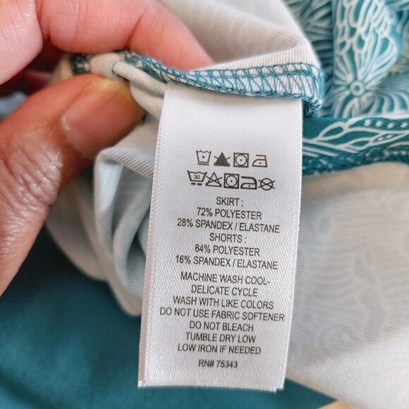 Tommy Bahama Women's Flounce Ruffle Hem Performance Golf Skort Sz XL Athletic - Picture 6 of 6